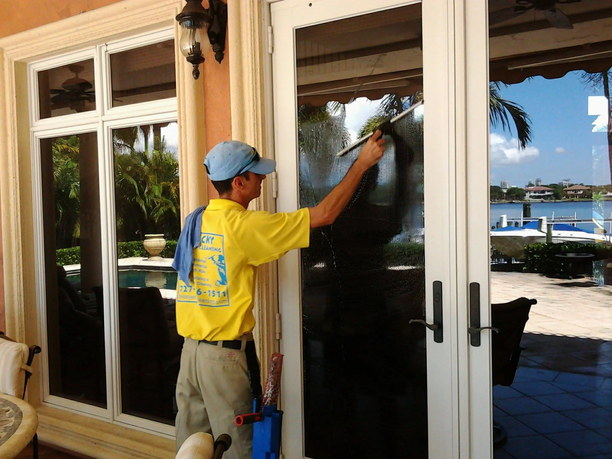 window cleaning Pinellas and Hillsborough counties